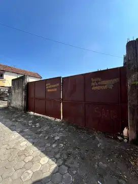 Tanah PEKARANGAN Barat SPBU JEC Luas Tanah 634m2 Harga NEGO OWNER