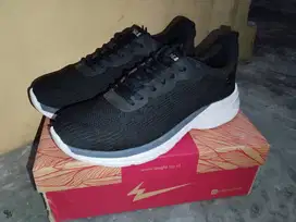 Dijual Sepatu olahraga merk Eagle