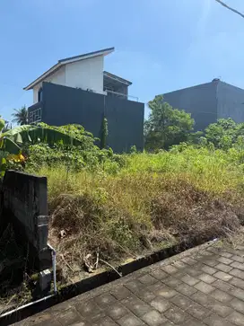 TANAH 140M2 ITR KUNING di YEH GANGGA