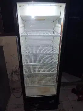 Di jual showcases gea 5 rak tinggi