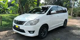 Innova Diesel G Matic - 2012