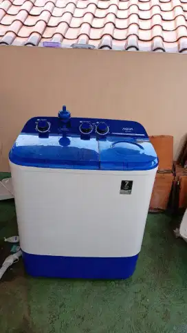 Mesin Cuci Aqua Twin Tube 7 kg