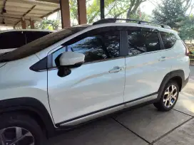 Like New Xpander Cross 2024