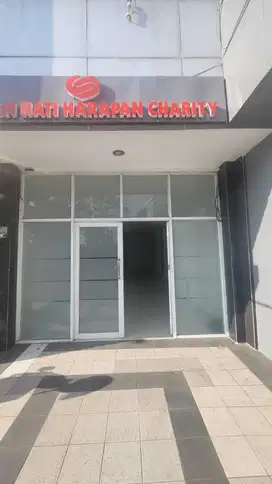 Disewakan ruko 3 lantai dekat toll sawangan