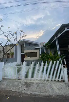Rumah Siap Huni di Komplek Cisaranten Arcamanik Ada Halaman Belakang
