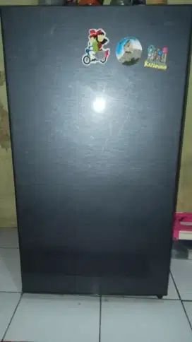 Kulkas sharp 1 pintu