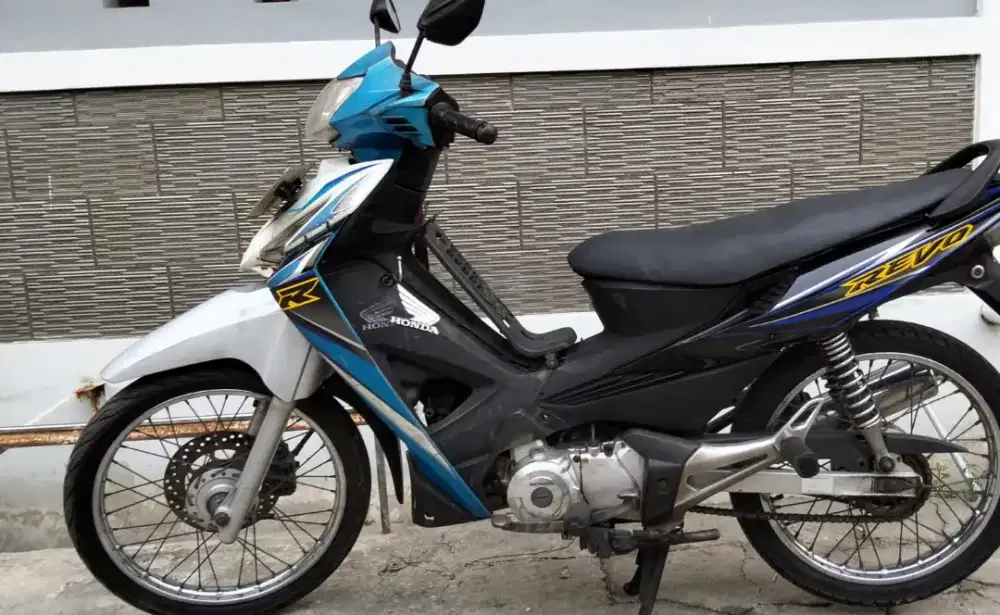 Revo murah 4,7jt no nego,mesin halus,surat lengkap pajak hidup