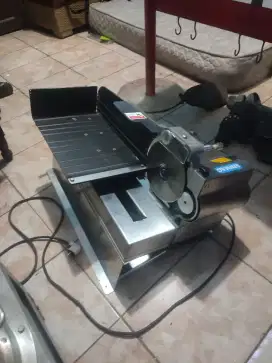 Mesin kupas kulit roti tawar toast peeler tipe SX30 merk Sinmag Taiwan