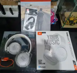 JBL TWS BT600NC White ORI INS fullset jarang pakai jual rugi!