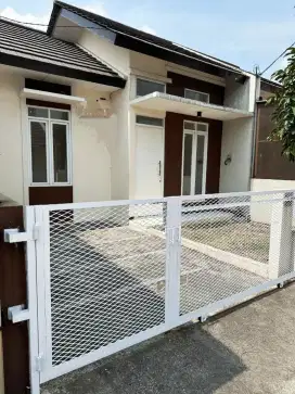 Rumah baru siap huni di komplek TKI I kopo bandung