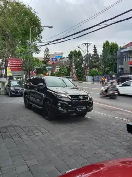 FORTUNER TRD KICK SENSOR 2020 PAJAK BARU SUPER LOW KM