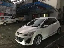 Di Jual slow Mazda2 type R