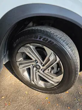Hyundai Santa Fe 2023 Bensin