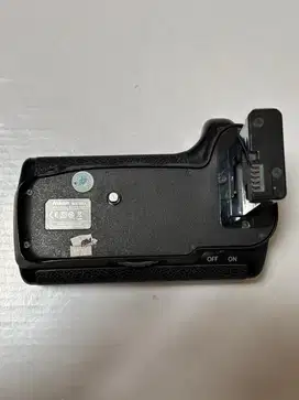 BATTERY GRIP NIKON MB-D31 FOR NIKON D3100 D3200
