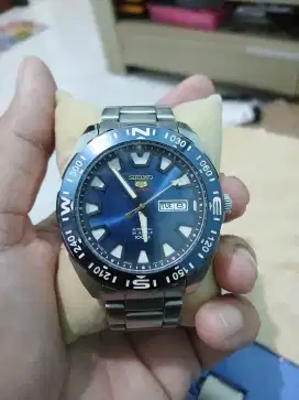 SEIKO 5 SPORT AUTOMATIC BLUE MONSTER