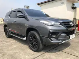 [OLXMOBBI] DP RENDAH Toyota Fortuner 2.4 VRZ TRD Solar-AT 2019 ETCMQI