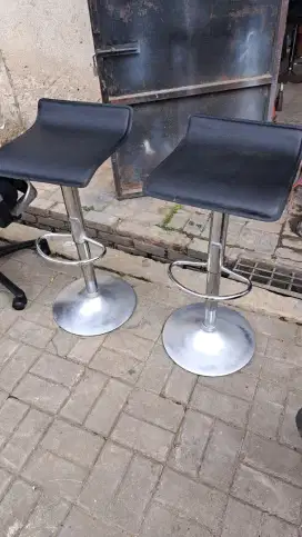 Kursi bar zeus dan bar stool