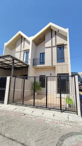 Rumah Modern 2 Lantai 3KT, 2KM Di Kedinding Lor, Kedung Cowek, Surmadu
