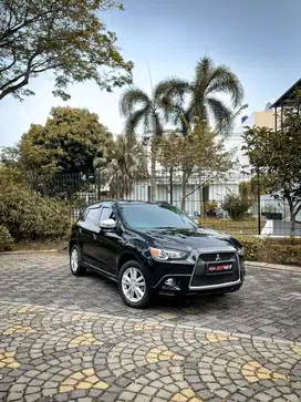 ISTIMEWA OUTLANDER PX 2013 AT HITAM AUTO GANTENG