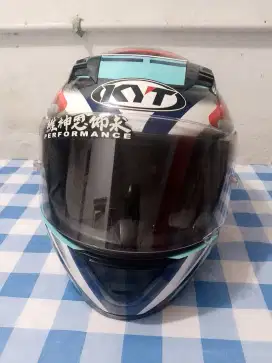 Di jual helm KYT murah