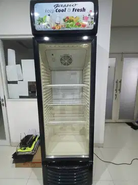Gassio upright showcase GSS388