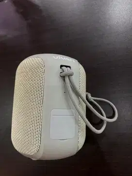 Vivan VS12 Speaker Bluetooth portabel