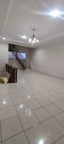 DISEWAKAN RUKO TAMAN KOPO INDAH 2 MAINROAD KAWASAN RAME