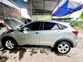 Honda HRV 1.5 E Bensin - AT 2016 silver