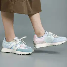 Sepatu New balance NB paisley pastel 327