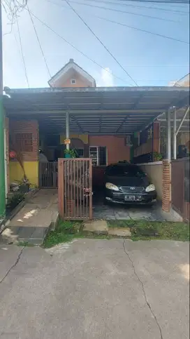 Rumah Asri Di Gria Jakarta Pamulang Ada Pekarangan Lahan Luas