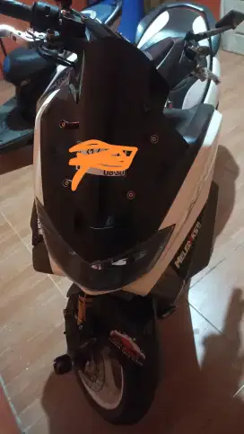 Yamaha NMAX Thun 2015