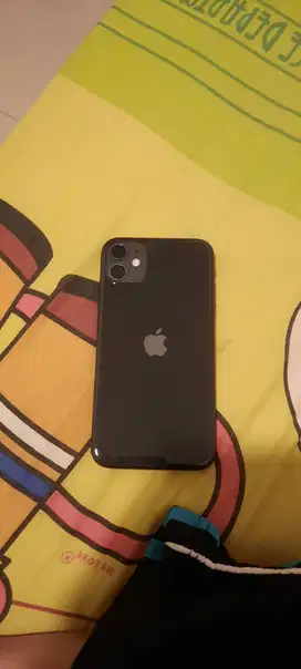 Iphone 11 64GB HITAM