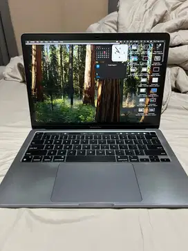 MacBook Pro 13-inch, M1, 2020 (Pembelian tahun 2021 akhir)