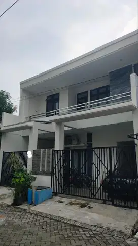 RUMAH RENOV SIAP HUNI BARUK TIMUR PERUM WISMA KEDUNG ASEM