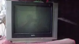 Tv tabung 21inc. Layar flat merek Sanyo.