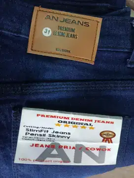 Di jual baru dan ORI celana jeans ukuran 31  dan bekas 32,34  murah