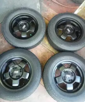 Ring 14 bekas avanza baut 4,100/114