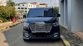 Hyundai H1 H-1 H 1 2.5 Royale Diesel AT Hitam KM60rb Record