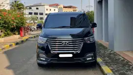 Hyundai h1 royale crdi diesel 2020 pakai 2021 hitam