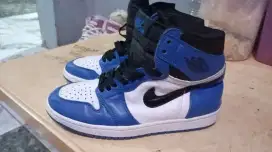 Sepatu second brand