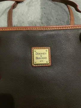 Tas Dooney & Bourke