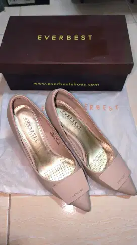 Sepatu everbest
