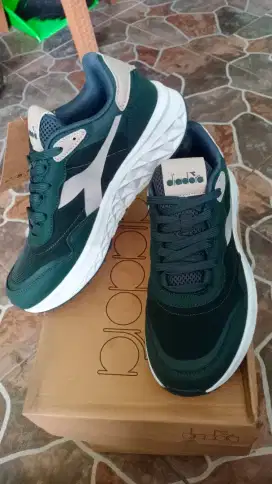 Diadora Original size 42