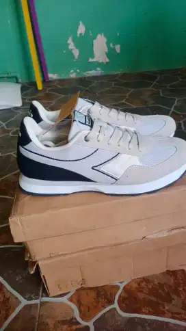 Diadora Original size 43