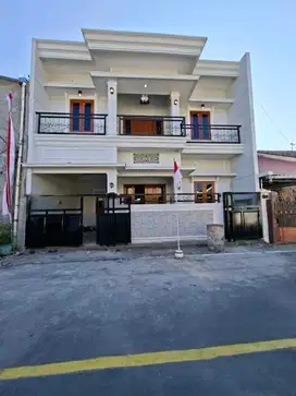 Di jual rumah baru di Gentan baki