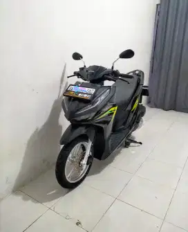 VARIO 125. - (cbs, Plat BA)
