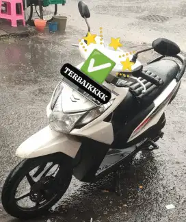 Beat Honda fi putih