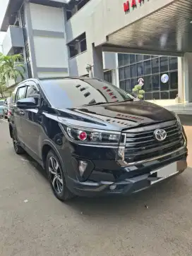 Toyota Innova Venturer 2.4 AT Disel 2021