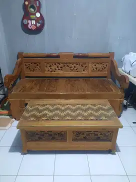 Bangku dan Meja Jati
