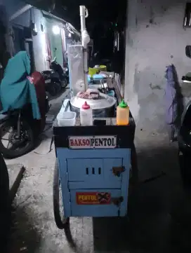 GEROBAK BAKSO PENTHOL